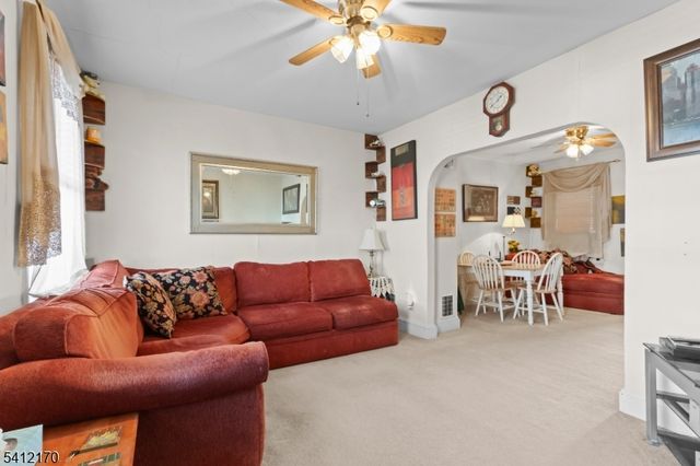 72 Lewis St, Phillipsburg Town, NJ 08865