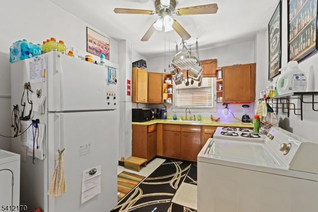 72 Lewis St, Phillipsburg Town, NJ 08865