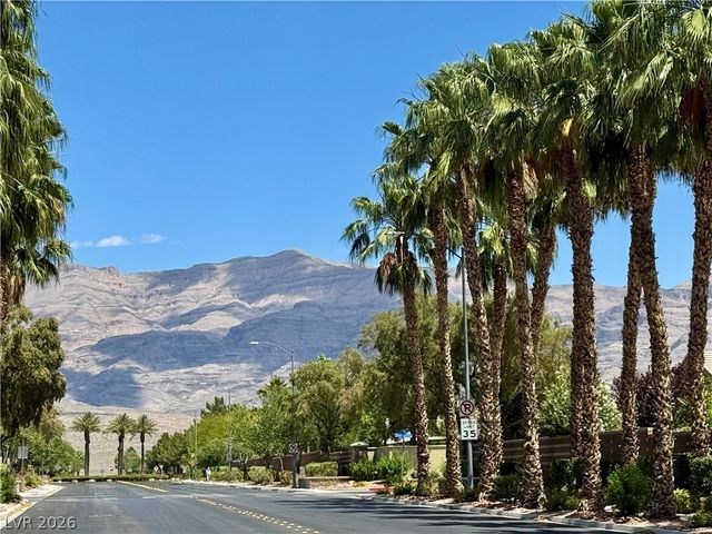 3917 Bowers Hollow Avenue, North Las Vegas, NV 89085