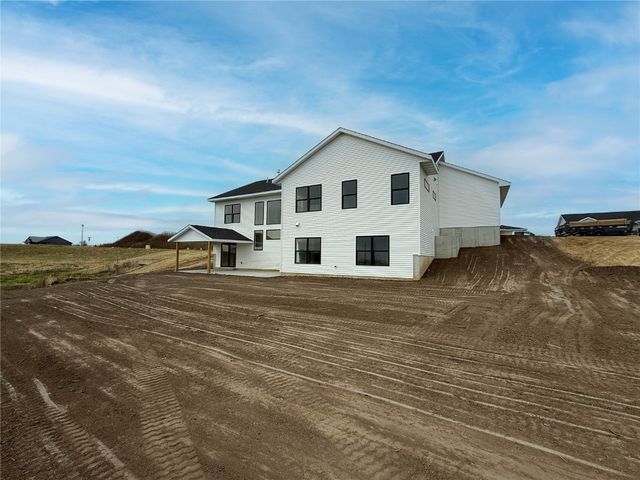 1532 3rd Street SW, Mt Vernon, IA 52314
