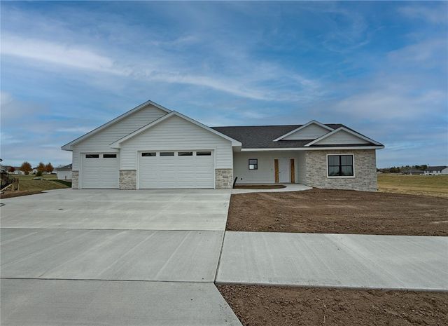 1532 3rd Street SW, Mt Vernon, IA 52314