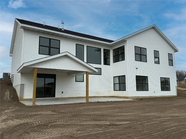 1532 3rd Street SW, Mt Vernon, IA 52314