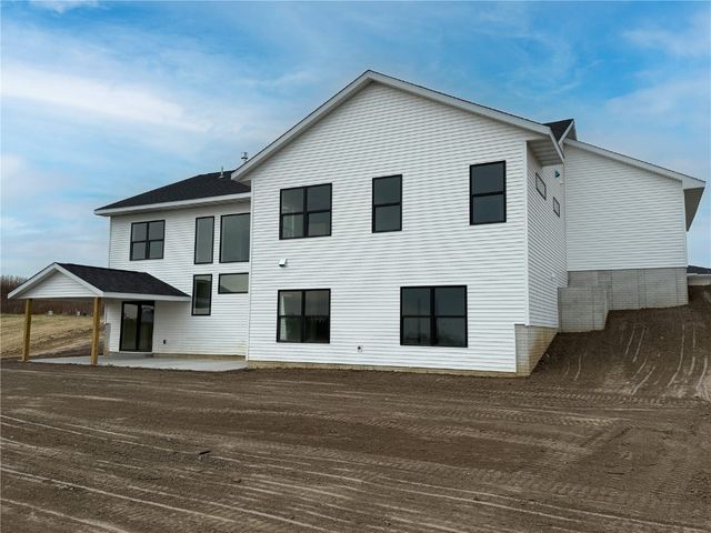 1532 3rd Street SW, Mt Vernon, IA 52314