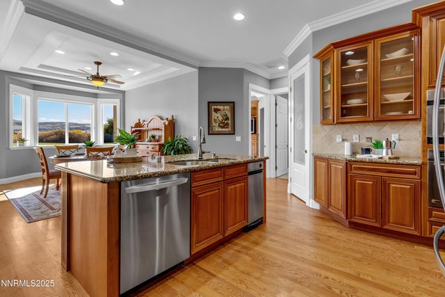 6970 Island Queen Court, Sparks, NV 89436