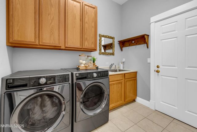 6970 Island Queen Court, Sparks, NV 89436