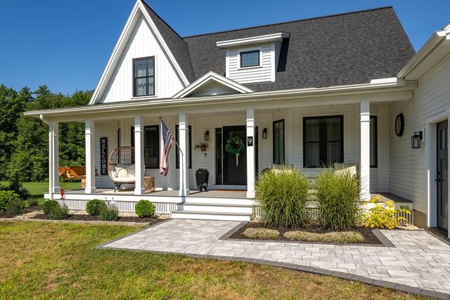 9 FRENCH CROSS Road, Dover, NH 03820
