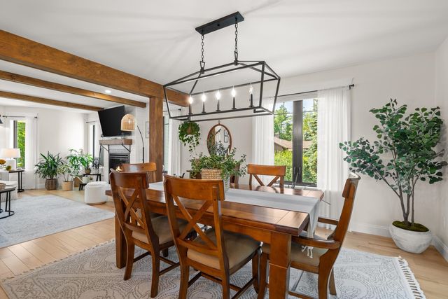 9 FRENCH CROSS Road, Dover, NH 03820