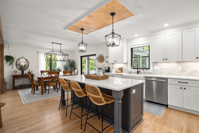 9 FRENCH CROSS Road, Dover, NH 03820