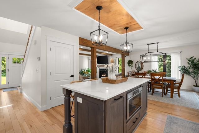 9 FRENCH CROSS Road, Dover, NH 03820
