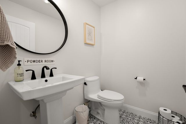 9 FRENCH CROSS Road, Dover, NH 03820