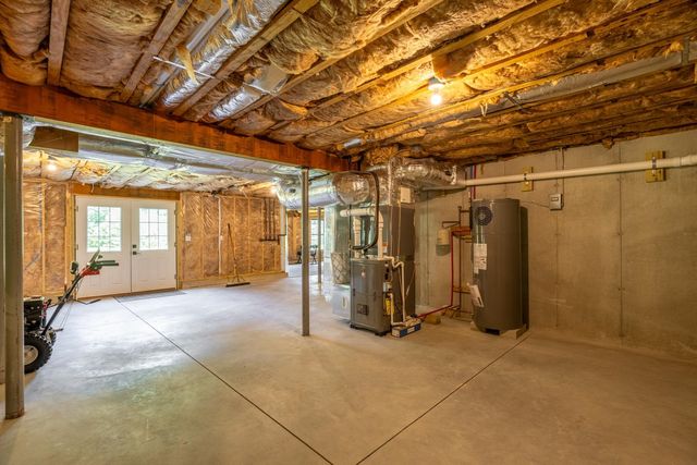 9 FRENCH CROSS Road, Dover, NH 03820