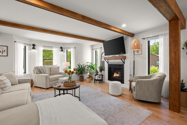 9 FRENCH CROSS Road, Dover, NH 03820