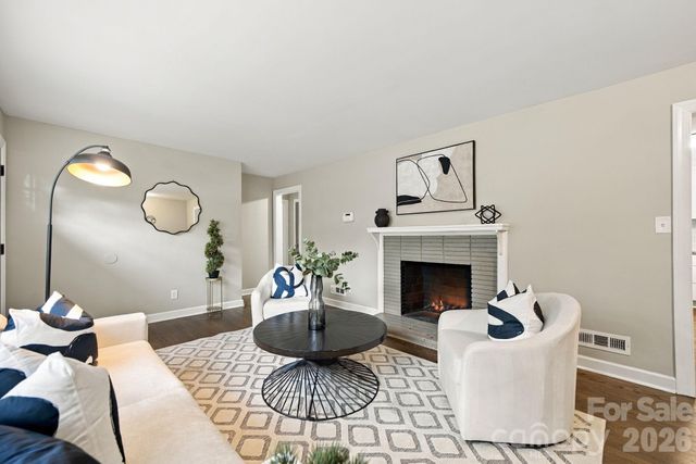 3307 Bonaire Drive, Charlotte, NC 28208
