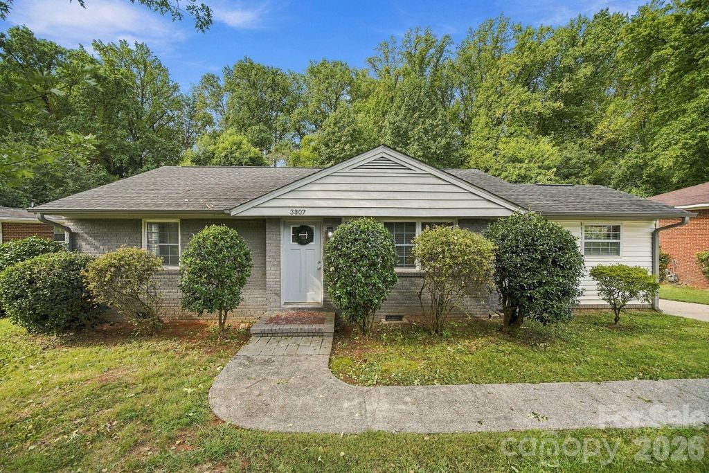 3307 Bonaire Drive, Charlotte, NC 28208
