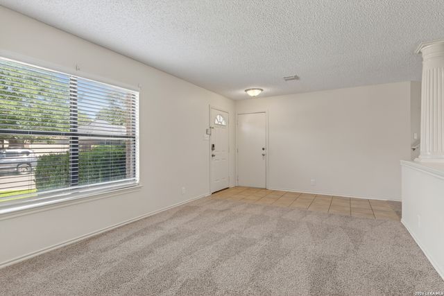 7050 MARY TODD DR, San Antonio, TX 78240
