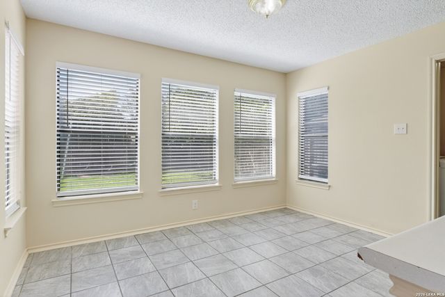 7050 MARY TODD DR, San Antonio, TX 78240