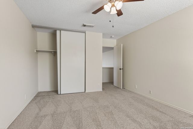 7050 MARY TODD DR, San Antonio, TX 78240