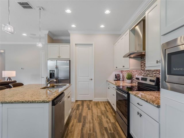 9097 SMITHIES STREET, Orlando, FL 32827