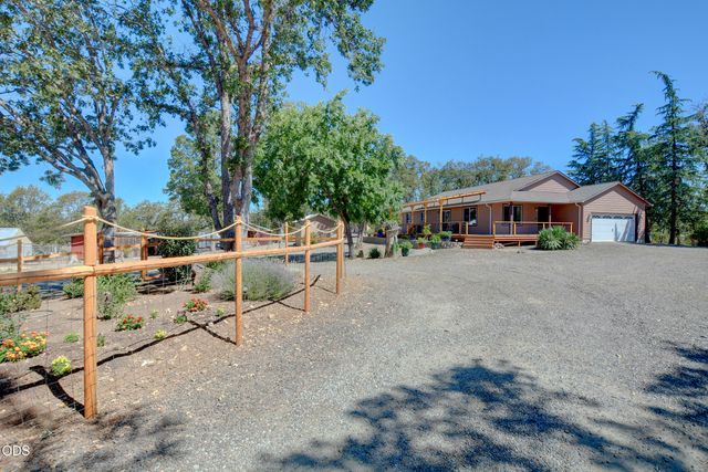 1765 Brownsboro-Meridian Road, Eagle Point, OR 97524