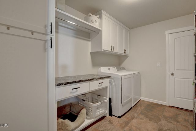 1765 Brownsboro-Meridian Road, Eagle Point, OR 97524