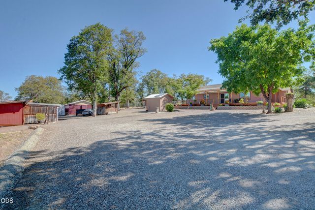 1765 Brownsboro-Meridian Road, Eagle Point, OR 97524