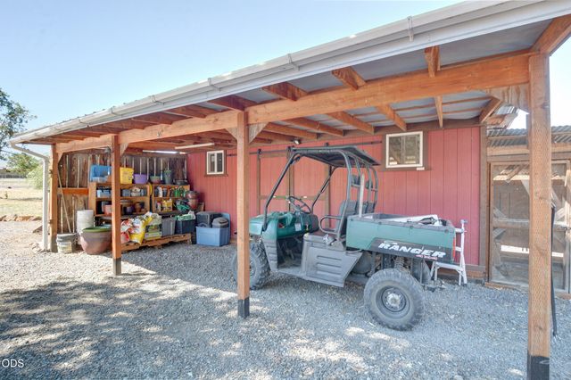 1765 Brownsboro-Meridian Road, Eagle Point, OR 97524
