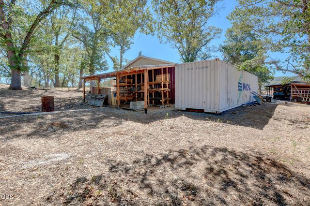 1765 Brownsboro-Meridian Road, Eagle Point, OR 97524