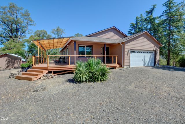 1765 Brownsboro-Meridian Road, Eagle Point, OR 97524