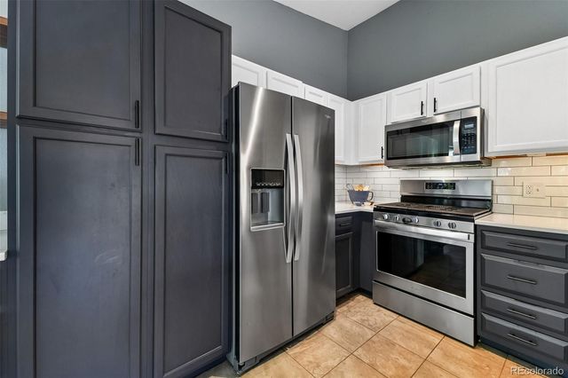 8485 Pebble Creek Way 203, Highlands Ranch, CO 80126