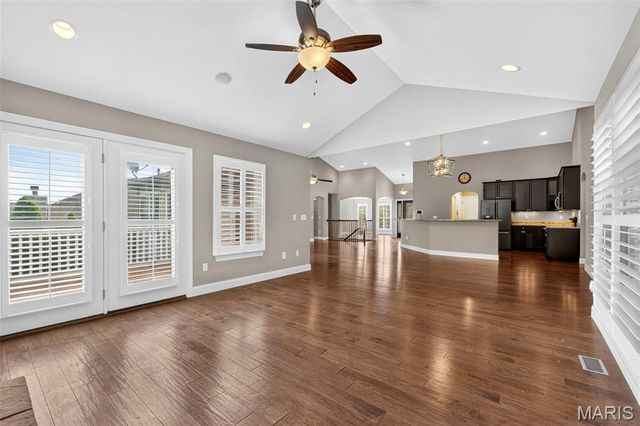 1595 Heritage Valley Drive, High Ridge, MO 63049