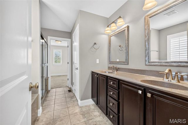 1595 Heritage Valley Drive, High Ridge, MO 63049