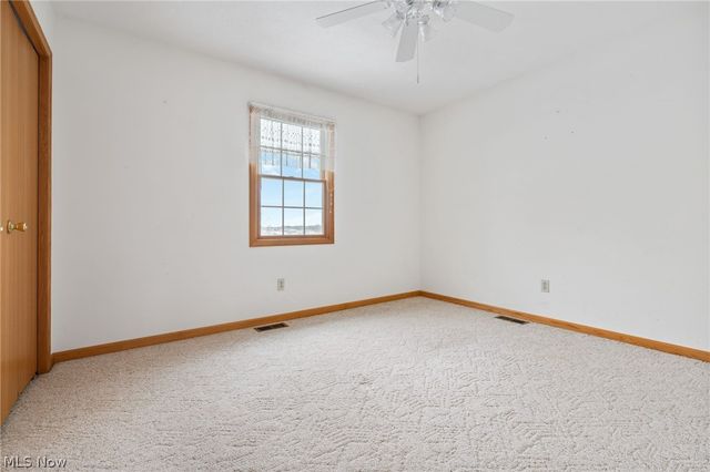 2186 Woodline Avenue SW, North Lawrence, OH 44666