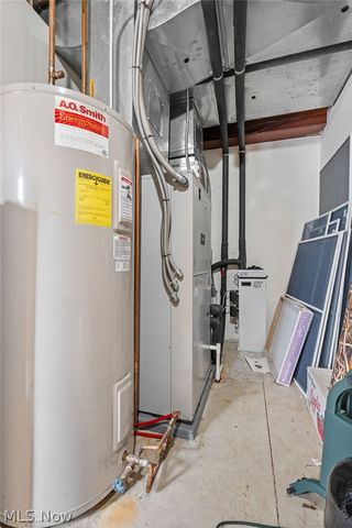 2186 Woodline Avenue SW, North Lawrence, OH 44666