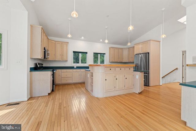 9 MERIDAN LN, Stafford, VA 22556