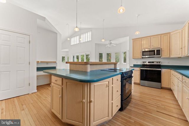 9 MERIDAN LN, Stafford, VA 22556