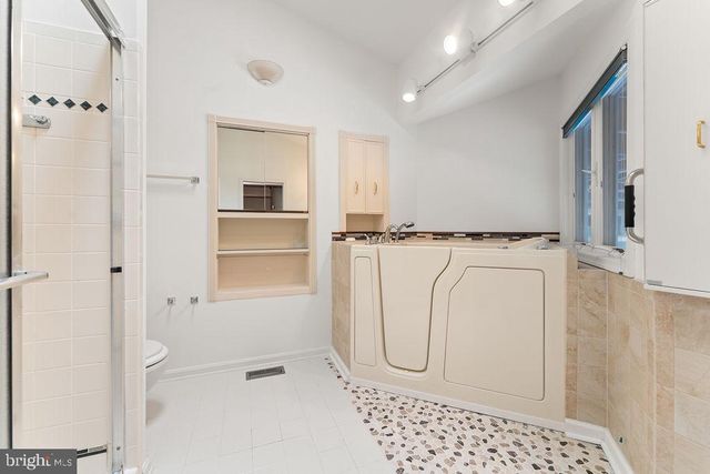 9 MERIDAN LN, Stafford, VA 22556