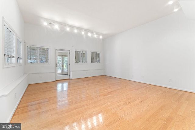 9 MERIDAN LN, Stafford, VA 22556
