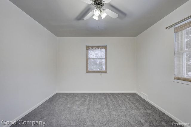 6958 Town Lane, Dearborn Heights, MI 48127