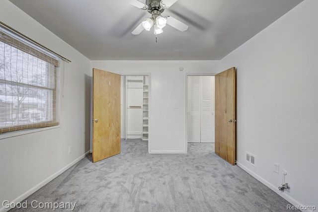 6958 Town Lane, Dearborn Heights, MI 48127