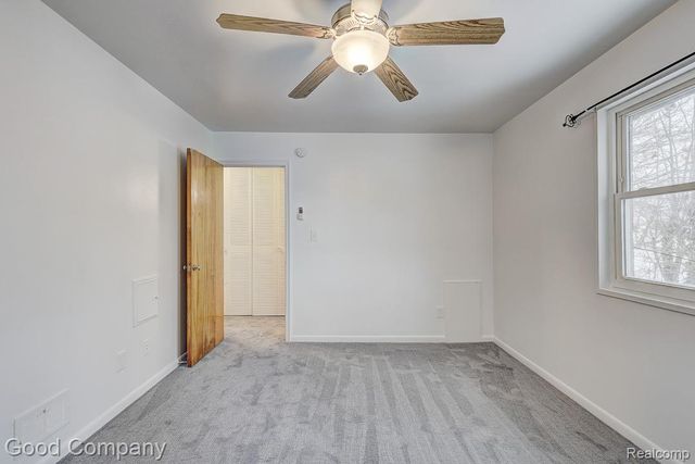 6958 Town Lane, Dearborn Heights, MI 48127