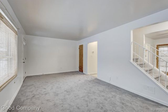 6958 Town Lane, Dearborn Heights, MI 48127