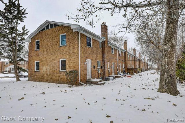 6958 Town Lane, Dearborn Heights, MI 48127