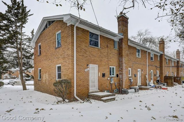 6958 Town Lane, Dearborn Heights, MI 48127