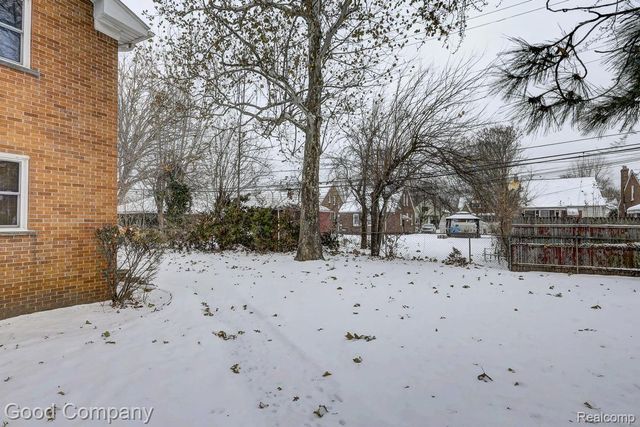 6958 Town Lane, Dearborn Heights, MI 48127