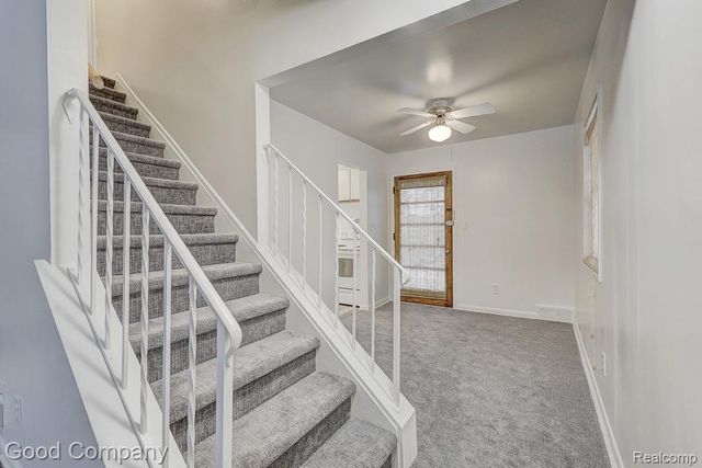 6958 Town Lane, Dearborn Heights, MI 48127