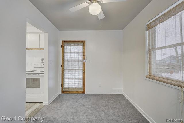 6958 Town Lane, Dearborn Heights, MI 48127