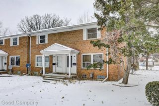 6958 Town Lane, Dearborn Heights, MI 48127