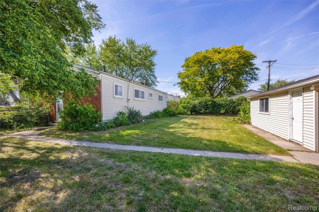 939 S Wildwood Street, Westland, MI 48186