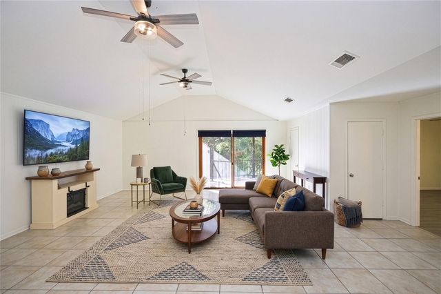 1133 Fox Run CIR, New Braunfels, TX 78130