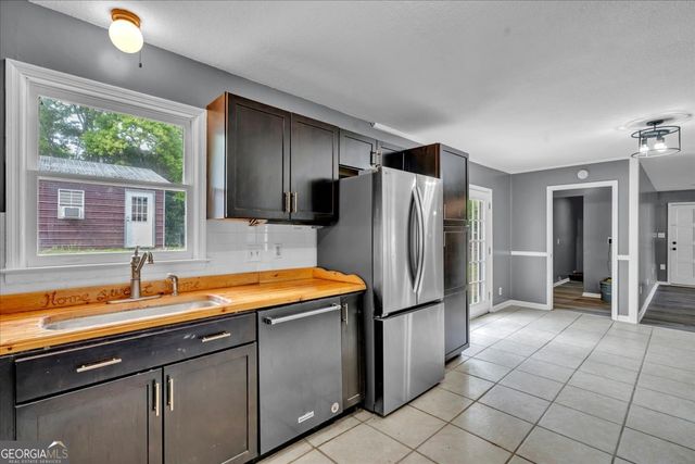 111 Weaver Road, Warner Robins, GA 31093